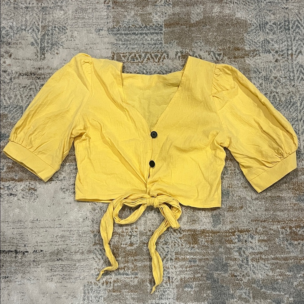‼️ Yellow Button-Front Tie Crop Top ‼️